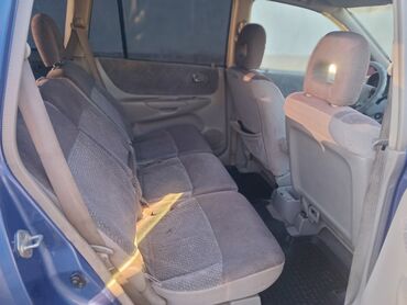 машиналар: Mazda PREMACY: 2000 г., 1.8 л, Автомат, Бензин, Универсал