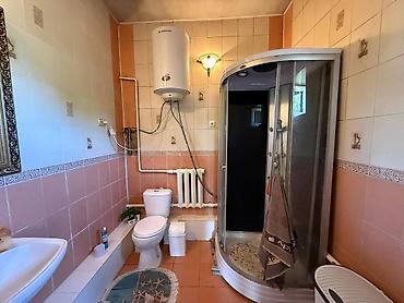 Продажа коттеджей и домов: 📍 Пишпек 🔘4-комнатный 🔘Этаж 1 🔘68м² 🔥 ЭКСКЛЮЗИВНОЕ ПРЕДЛОЖЕНИЕ! 🔥 🏡 — 5
