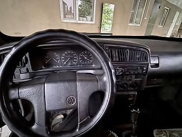 Продажа авто: Volkswagen Passat: 1989 г., 1.8 л, Механика, Бензин, Седан — 1