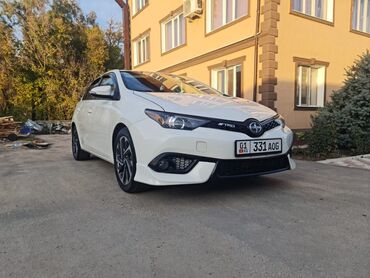 Toyota: Toyota Corolla: 2016 г., 1.8 л, Автомат, Бензин, Седан