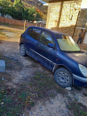 ssangyong musso grand: Daihatsu Sirion: 1999 г., 0.1 л, Механика, Бензин, Хэтчбэк — 3