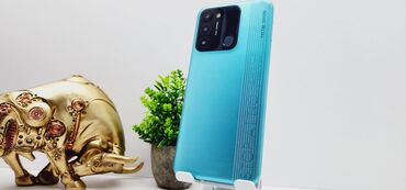 Xiaomi: Tecno Spark 8C, Б/у, 64 ГБ, цвет - Синий, 2 SIM