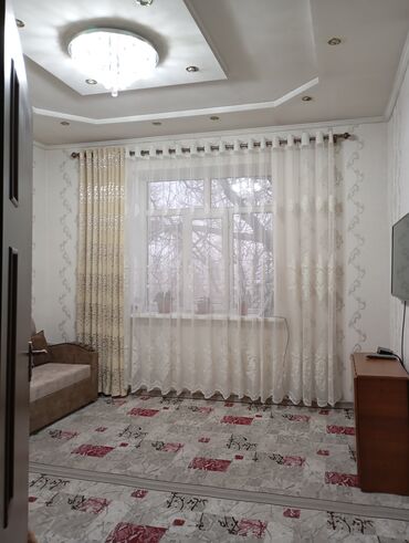 пластик для потолка: 2 комнаты, 51 м², Сталинка, 2 этаж, Косметический ремонт