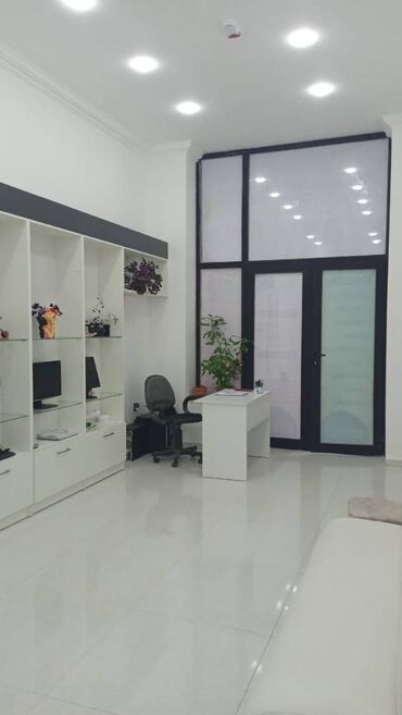 Kommersiya daşınmaz əmlakının satışı: Xətai rayonu, Xudu Məmmədov küç, 18 mərtəbəli binanın 1-ci — 1