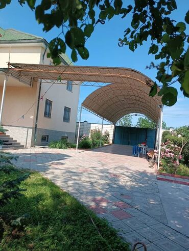 Продажа домов: Дом, 200 м², 6 комнат, Собственник — 4