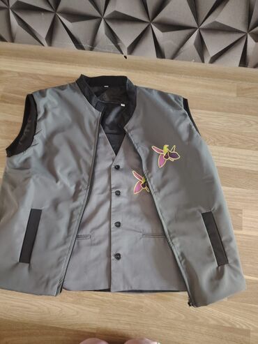 Jiletlər: Uniformaların üzərinə naxış və loqoların vurulması Ən müasir — 2