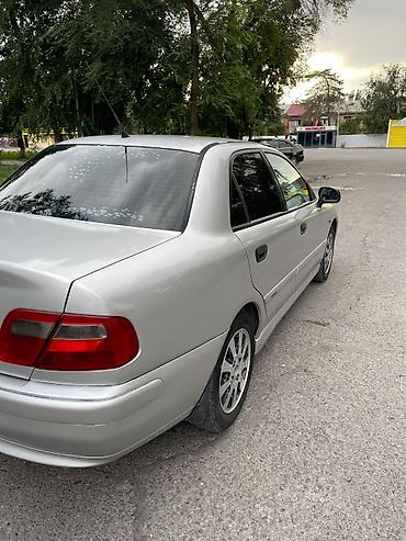 Унаа сатуу: Mitsubishi Carisma: 2001 г., 1.6 л, Кол менен иштөөчү, Бензин, Седан — 3