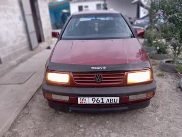 продам срочно машину: Volkswagen Vento: 1992 г., 1.8 л, Механика, Бензин, Седан