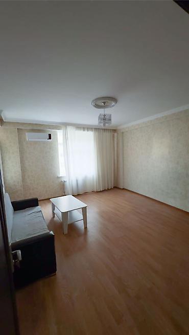 Mənzillər: Bünyadzadə küçəsində 61 kv.m kirayə mənzil verilir. Mənzil ailələrə və — 4