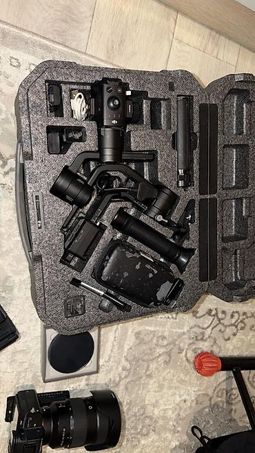 камера sony zv e10: Стабилизатор для камеры DJI Ronin-S (3-осевой ручной гимбал) — 1