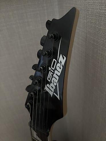 Gitaralar: Elektron gitara, Ibanez, 6 sim, İşlənmiş — 2