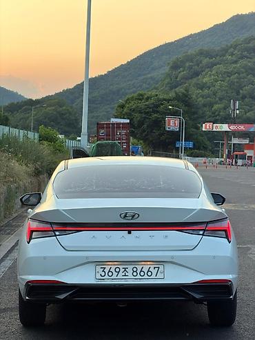 elantra 2022: Hyundai Elantra: 2021 г., Седан — 8
