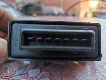 Auto delovi: Komutator Zastava,Yugo broj 2. Novo. Sest pinova. Cena 2000 dinara — 7