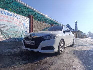 срочно продаю хонда аккорд: Honda : 2021 г., 1 л, Автомат, Бензин, Седан