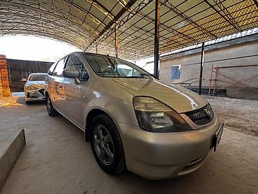зл: Honda Stream: 2003 г., 1.7 л, Автомат, Бензин, Вэн/Минивэн — 4