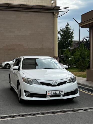 буду айнек: Toyota Camry: 2012 г., 2.5 л, Типтроник, Бензин, Седан