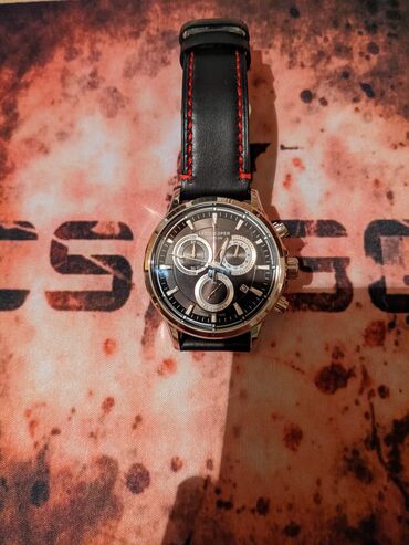 Наручные часы: Продаю Часы фирмы Lee Cooper оригинал! производства Швейцария удобные