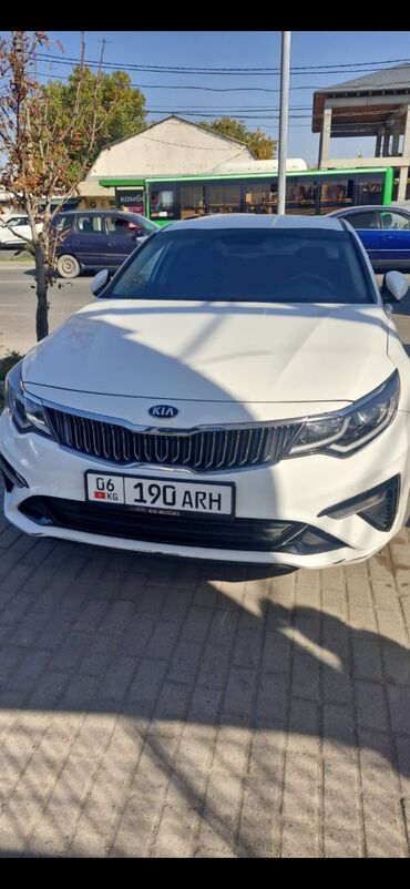 срочно продам машину дёшево: Kia K5: 2020 г., 2 л, Автомат, Газ, Седан