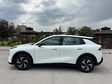 Changan: Changan Qiyuan Q05: 2026 г., Автомат, Электромобиль, Кроссовер — 8