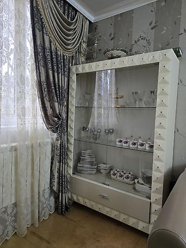 Şüşəli dolab vitrini, Yeni lalafo.az -da — 1 Şüşəli dolab vitrini, Yeni — 1