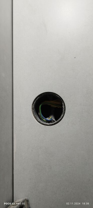 Укладка плитки: Фартук на кухне, Укладка плитки на пол, Укладка плитки в ванной | Керамическая плитка, Керамогранитая плитка, Мозаичная плитка | Диагональная укладка, Горизонтальная укладка, Раскладка ковром Больше 6 лет опыта — 9