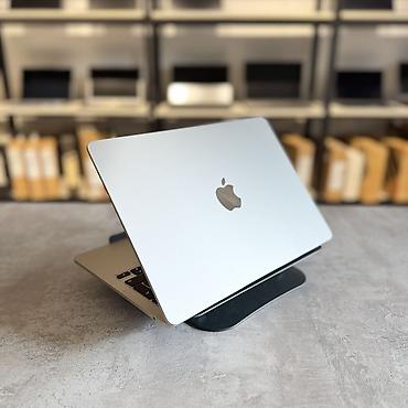 Ноутбуки Apple (MacBook): Ультрабук, Б/у, Apple M3, ОЗУ, RAM: 16 ГБ, В рассрочку — 4