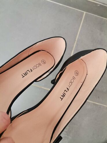 Salonke: Salonke, 38 — 2