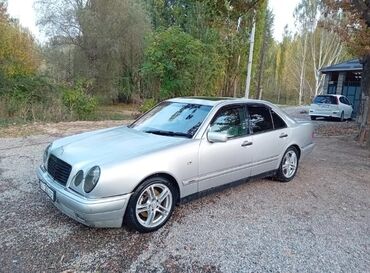 купить byd song plus: Mercedes-Benz 220: 1995 г., 2 л, Механика, Бензин, Седан