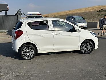 дешовые машины: Chevrolet Spark: 2020 г., Вариатор, Бензин — 6
