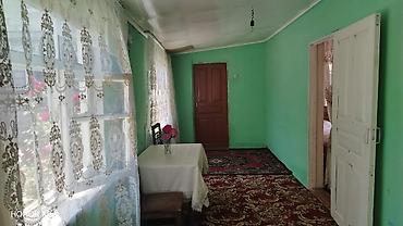 tecili ev satilir baki: 70 kv. m, 3 otaqlı, Qaz, Artezian quyusu, Su — 3