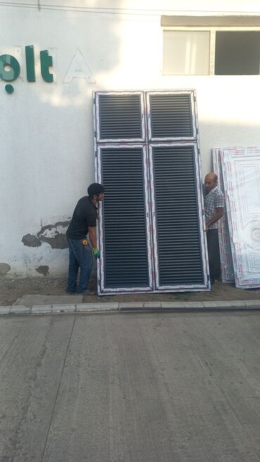 Dolablar: Mənfəz li̇ şkaflar. Kondi̇si̇oner ve kombi̇leri̇n kabağina plasti̇k — 4