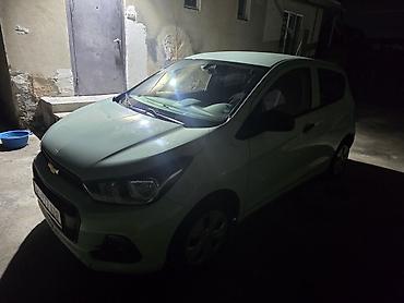 shevrolet lacetti: Chevrolet Spark: 2017 г., 1 л, Автомат, Бензин, Хэтчбэк — 4