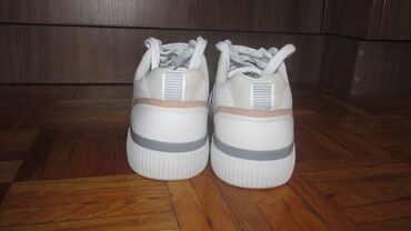 Women's Sneakers and athletic shoes: Graceland, 40, bоја - Bela na lalafo.rs — 6 Women's Sneakers and athletic shoes: Graceland, 40, bоја - Bela — 6