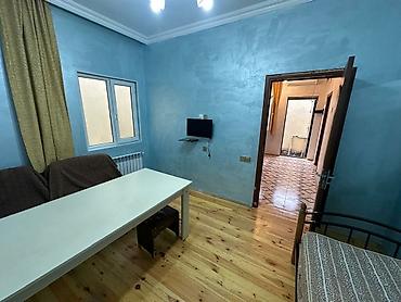 Həyət evləri və villaların satışı: Aileye verilir Merdekan 8 dalanda her serayiti var isti pol kombi — 4