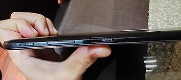 Tableti: Samsung Galaxy Tab – 10.1” Android tablet - Ekran: približno 10.1 — 3
