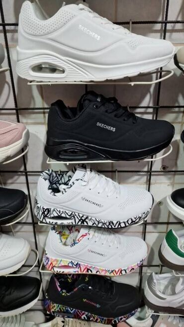 disel zenske patike: Skechers modeli od 36 do 41 za 3500din
pb