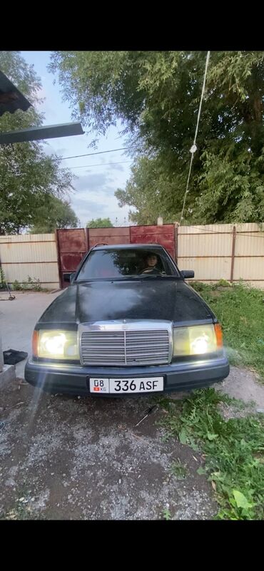 Mercedes-Benz: Mercedes-Benz W124: 1992 г., 3.2 л, Механика, Бензин, Универсал