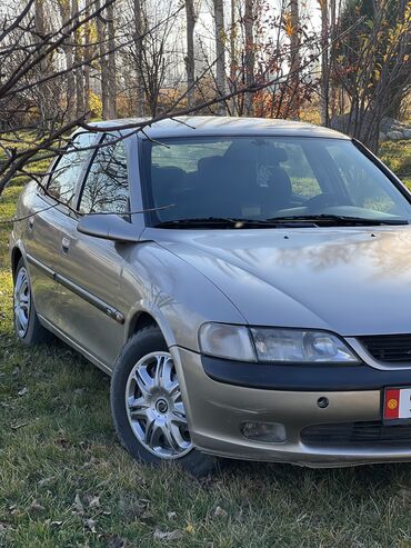 Транспорт: Opel Vectra: 1998 г., 1.8 л, Автомат, Бензин, Седан