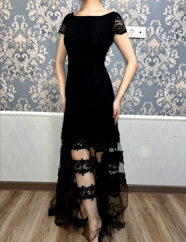 Платья: Вечернее платье, А-силуэт, Длинная модель, Без рукавов, S (EU 36)