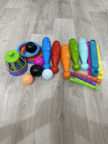 Игрушки: Детский боулинг набор. Для упражнений или просто для игр. 900 сом