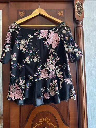 Ziyafət donları: Uzun don 80; digerleri 60 manat. Bir defe geyilib -da lalafo.az — 8 Ziyafət donları: Uzun don 80; digerleri 60 manat. Bir defe geyilib — 8