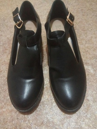 обувь в школу: Туфли 39, цвет - Черный
