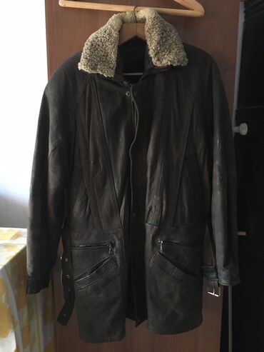 кожанная куртка: Куртка XL (EU 42), цвет - Коричневый