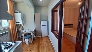 9 mkr kirayə evlər: 2 otaqlı ev kirayə verilir verilir Məhəmmədi Araz marketin düz yanıda — 1