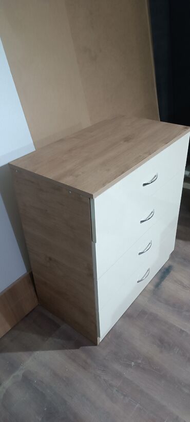 Komodlar: Yeni, Güzgüsüz, Azərbaycan — 8