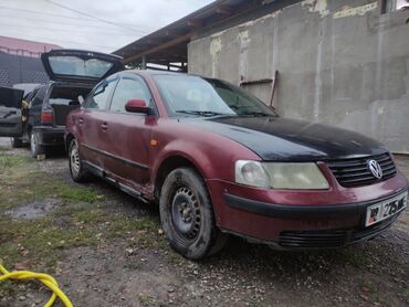 Volkswagen: Volkswagen Passat: 1997 г., 1.6 л, Механика, Бензин, Седан