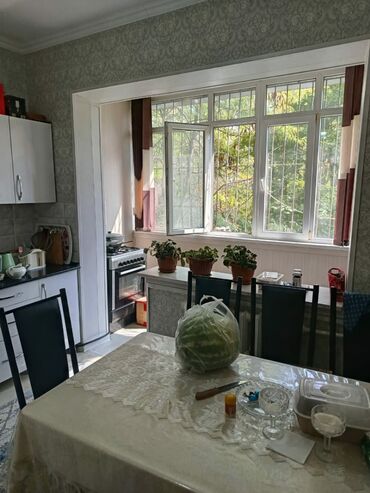 3 комнатная квартира 104 серии бишкек: 1 комната, 36 м², 106 серия, 3 этаж, Евроремонт