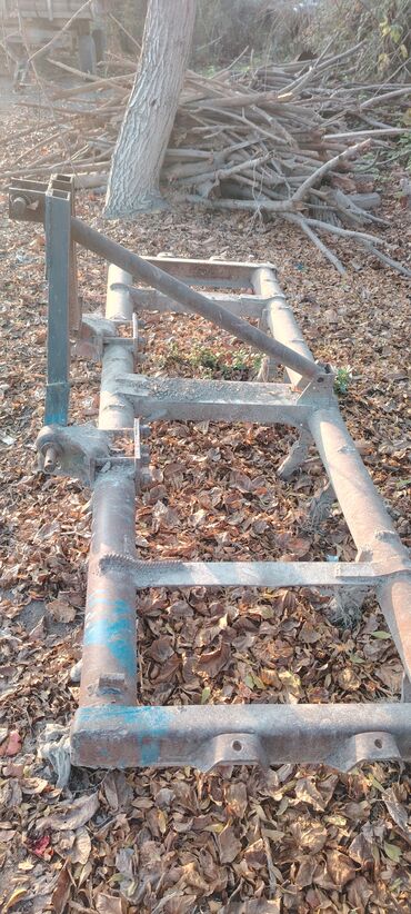 Krılolar: Çizil 89 4 kreli satlir şəkldə görndüyü kimdi Təsvir: - Universal — 10