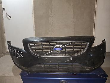 volv: Передний бампер с решеткой радиатора Volvo. - Оригинальная деталь — 1
