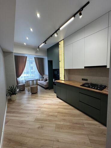 Малика Кадырова: 3 комнаты, 97 м², Элитка, 2 этаж, Дизайнерский ремонт